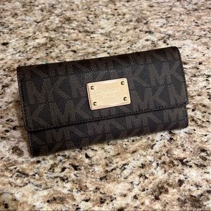 Michael Kors Jet Set Logo Checkbook Wallet